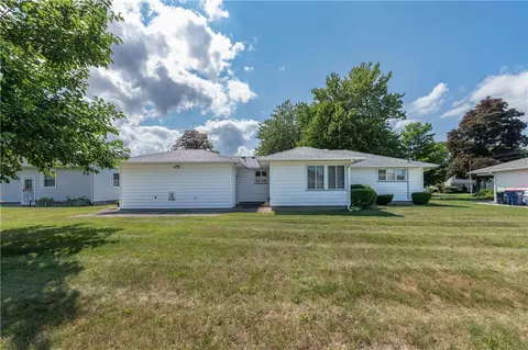 82 Carol Dr, Irondequoit, NY 14617 photo 17