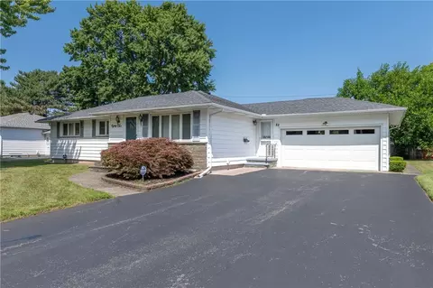 82 Carol Dr, Irondequoit, NY 14617 photo 3
