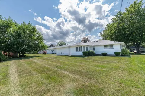 82 Carol Dr, Irondequoit, NY 14617 photo 16