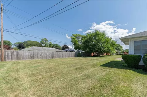 82 Carol Dr, Irondequoit, NY 14617 photo 41