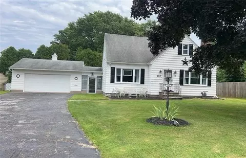 282 Buckman Rd, Greece, NY 14615