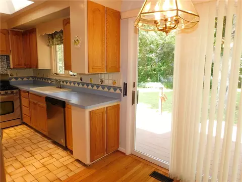 30 Deville Dr, Greece, NY 14612 photo 9