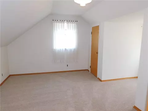 30 Deville Dr, Greece, NY 14612 photo 38