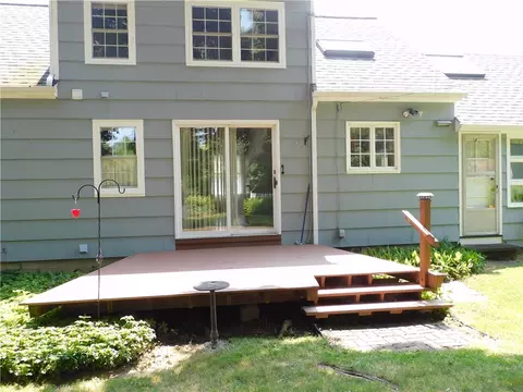 30 Deville Dr, Greece, NY 14612 photo 21