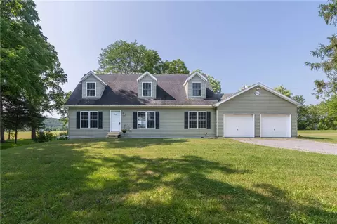 7492 Big Tree Rd, Livonia, NY 14487