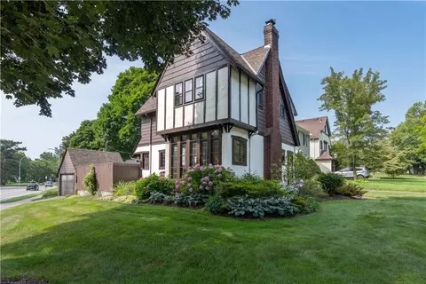 143 Castlebar Rd, Rochester, NY 14610