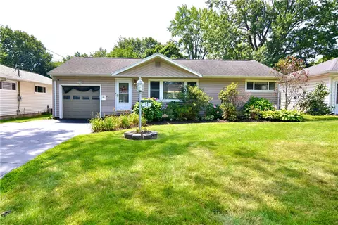 43 Ransford Ave, Irondequoit, NY 14622