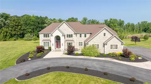 1 Stablegate Dr, Webster, NY 14580 photo 2