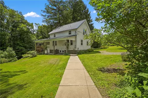 875 Cape Horn Rd, Stamford, NY 12167
