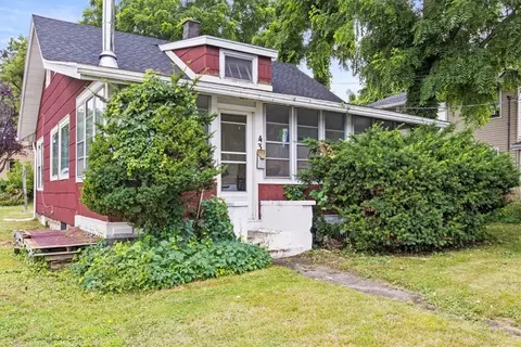 43 Brad St, Irondequoit, NY 14622