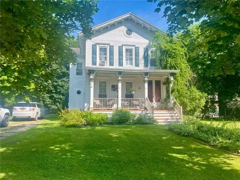 5 Cohocton St, Naples, NY 14512