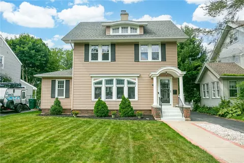 242 Belcoda Dr, Irondequoit, NY 14617