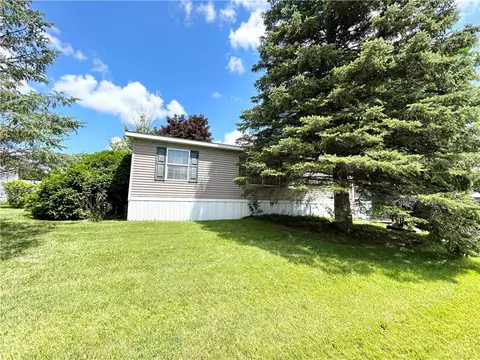 221 Spring Run, Clifton Springs, NY 14432