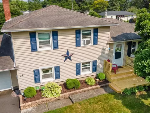 34 Gladmar Dr, Irondequoit, NY 14622 photo 4