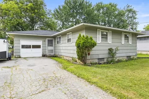 23 Notre Dame Dr, Rochester, NY 14623