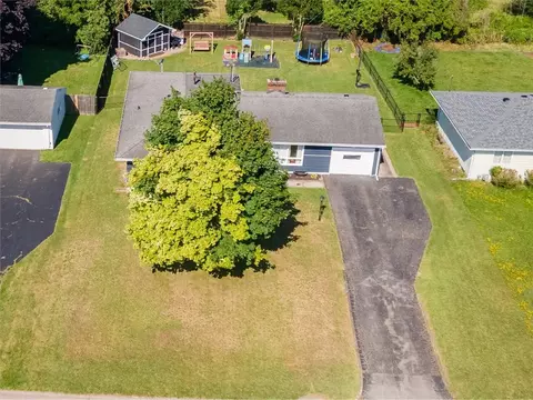 47 High Point Trl, Irondequoit, NY 14609 photo 24