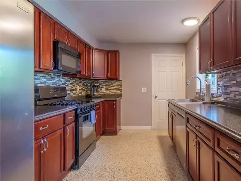 47 High Point Trl, Irondequoit, NY 14609 photo 6