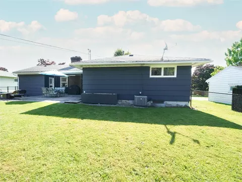 47 High Point Trl, Irondequoit, NY 14609 photo 20