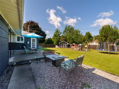 47 High Point Trl, Irondequoit, NY 14609 photo 18