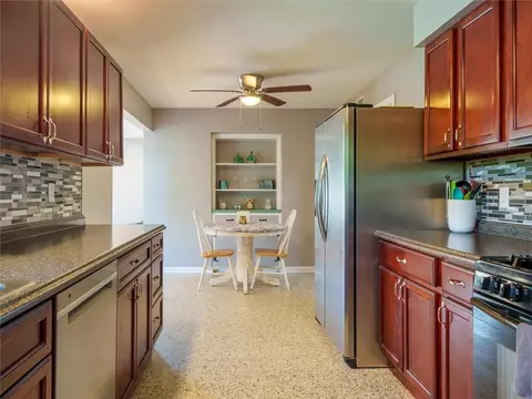 47 High Point Trl, Irondequoit, NY 14609 photo 9