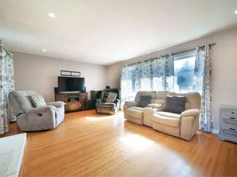 47 High Point Trl, Irondequoit, NY 14609 photo 5