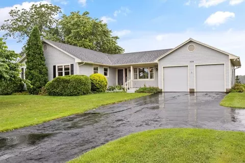 328 Drake Rd, Hamlin, NY 14464