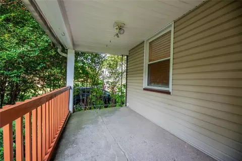 884 Whitlock Rd, Irondequoit, NY 14609 photo 5