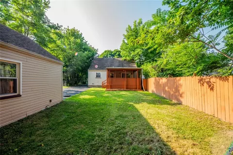 884 Whitlock Rd, Irondequoit, NY 14609 photo 38