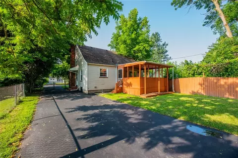 884 Whitlock Rd, Irondequoit, NY 14609 photo 37