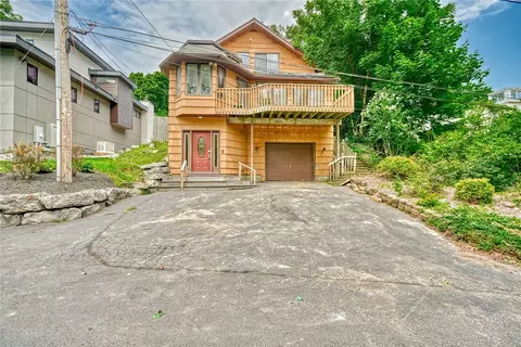 1052 Lake Rd, Webster, NY 14580