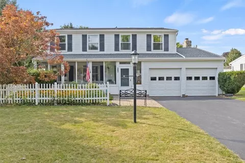 207 Blackwell Ln, Henrietta, NY 14467