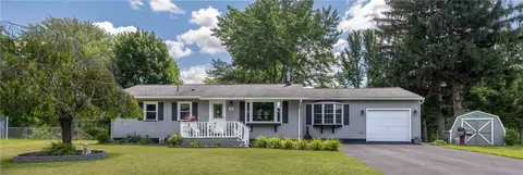 96 Sussex Rd, Rochester, NY 14623