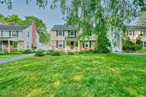 129 Dale Rd, Rochester, NY 14625