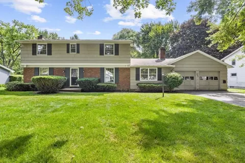 143 Hillary Ln, Penfield, NY 14526