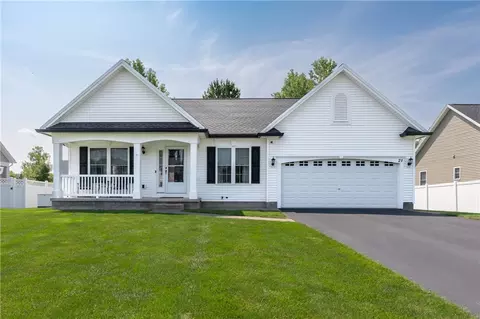 21 Cailyn Way, Sweden, NY 14420