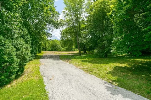 4227 Hosey Rd, Manchester, NY 14522