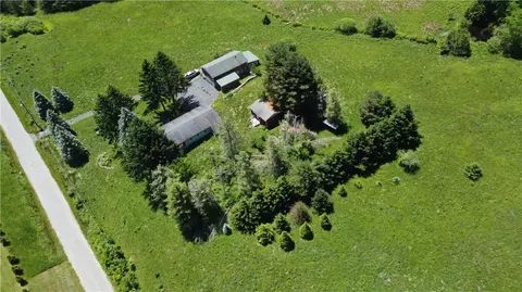 3340 French Woods Rd, Hancock, NY 13783