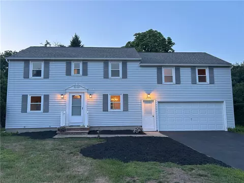 200 Colonial Dr, Webster, NY 14580