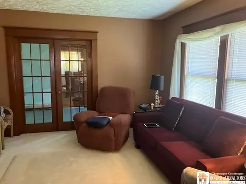33 Willowbrook Ave, Dunkirk, NY 14048 photo 6