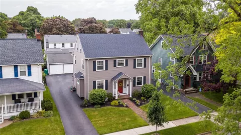 32 Westbourne Rd, Irondequoit, NY 14617 photo 4