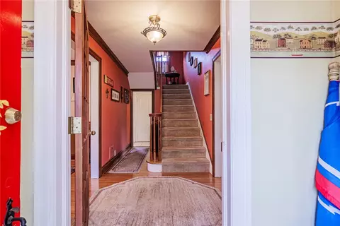 32 Westbourne Rd, Irondequoit, NY 14617 photo 8
