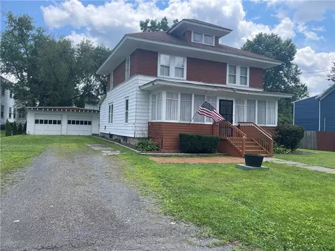 35 Juliand St, Bainbridge, NY 13733