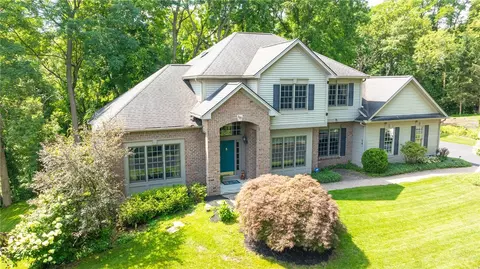 119 Neuchatel Ln, Perinton, NY 14450