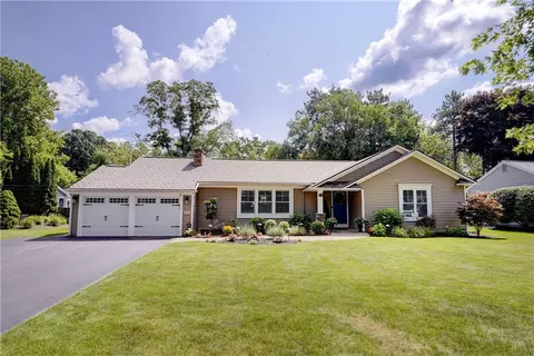 70 Maywood Ave, Rochester, NY 14618