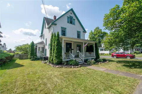 305 Washington St, Geneva, NY 14456