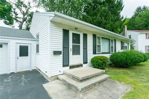 60 Birch Ln, Irondequoit, NY 14622 photo 3