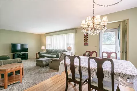 60 Birch Ln, Irondequoit, NY 14622 photo 8