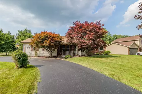 40 Alger Dr, Chili, NY 14624