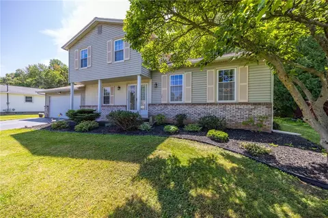 169 Olde Erie Trl, Greece, NY 14626