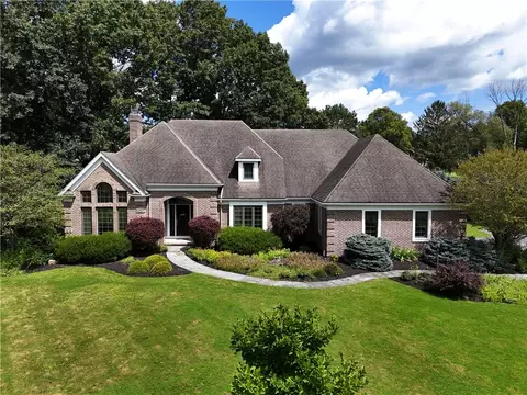 23 Smethwick Ct, Perinton, NY 14534